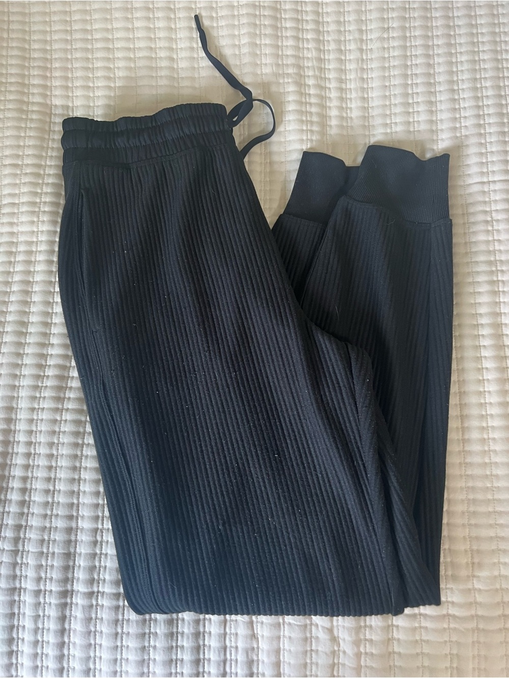 DSG joggers cuffed black texture small